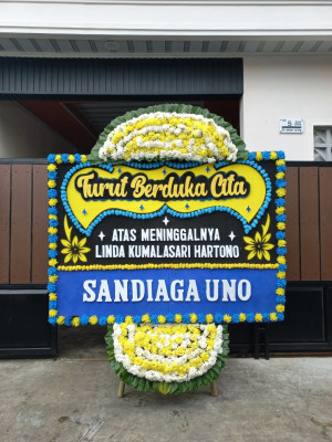 Papan Bunga Duka di Adian Koting